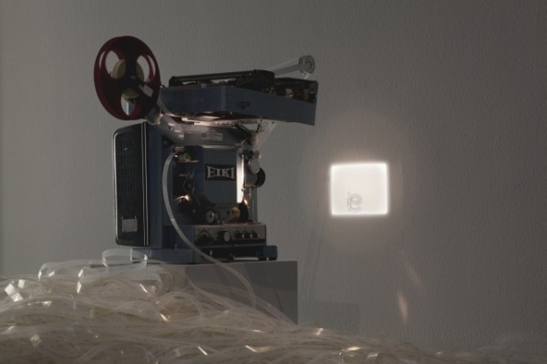 Rosa-Barba-Space-Length Thought, 2012-16mm film, projector, typewriter-2000px