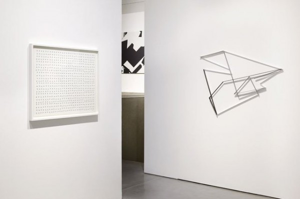 manfred-mohr-one-and-zero-installation-view-2